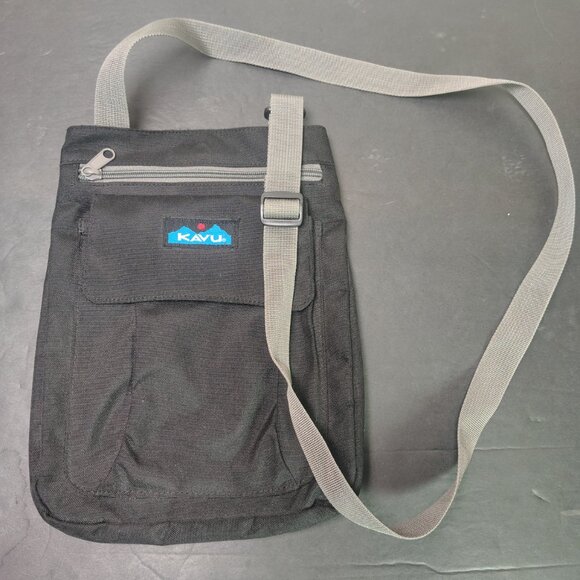 Kavu Crossbody Shoulder Bag and Matching Wallet Black Gray Travel Minimalist - Picture 3 of 10